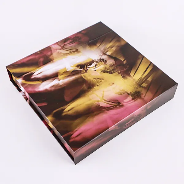 صناديق هدايا الملابس